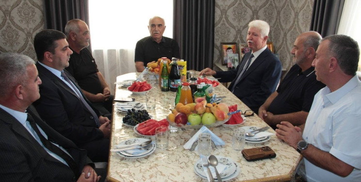 Şəhid Rəşid Qafarovun ailəsi ziyarət olunub